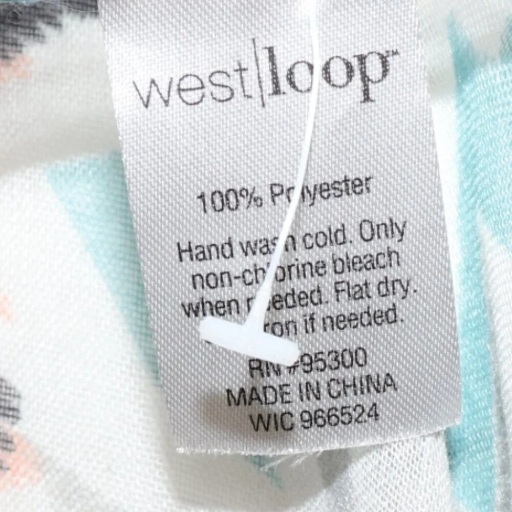 🧣 Westloop Chevron Print Scarf · 30